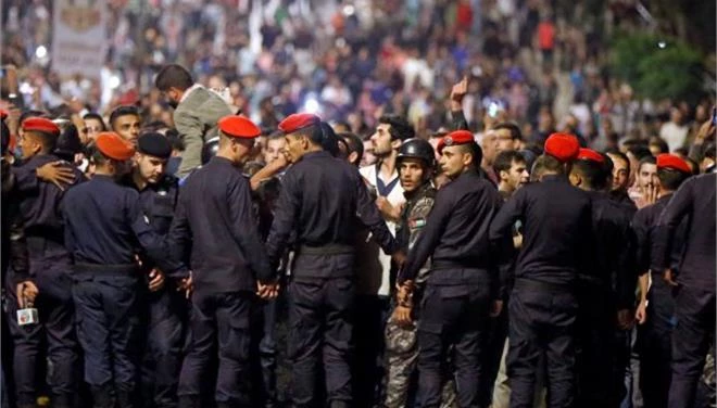 Ιορδανία: Παραίτηση του πρωθυπουργού θα ζητήσει ο Αμπντάλα